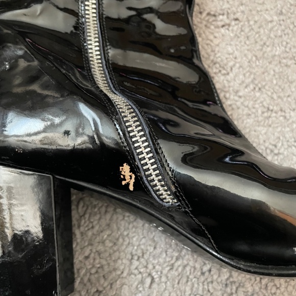 VINTAGE J&ANS DOLCE &GABBANA BlackPatent Leather Boots from 90’s - Picture 9 of 14